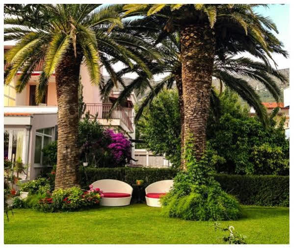Villa Pitomcia (Adults Only) ポドストラナ エクステリア 写真